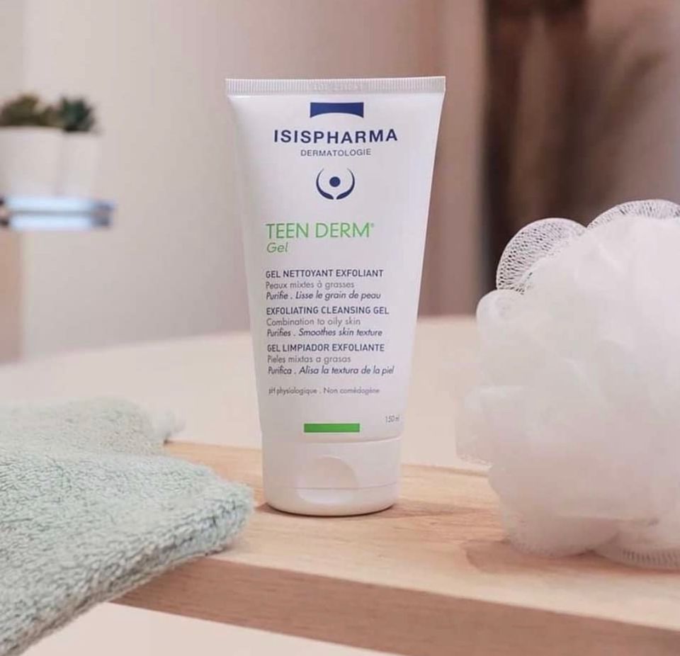 ISISPHARMA TEEN DERM GEL NETTOYANT EXFOLIANT 150ML